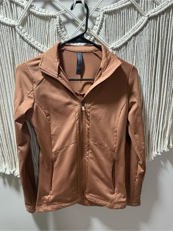 Mondetta Women's Zip-Front Utility Jacket in Terracotta - Image 4