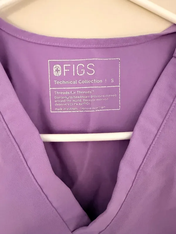 FIGS Scrubs Set - Image 3
