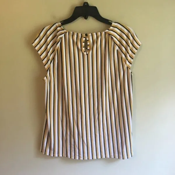 Adrianna Papell small yellow top - Image 2