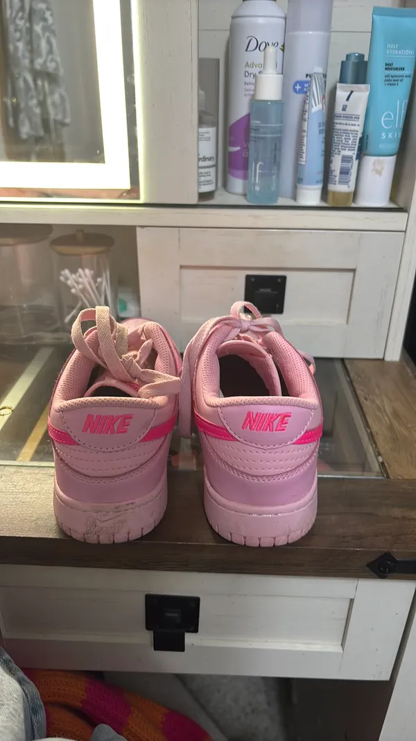 Pink Nike Dunk - Image 4