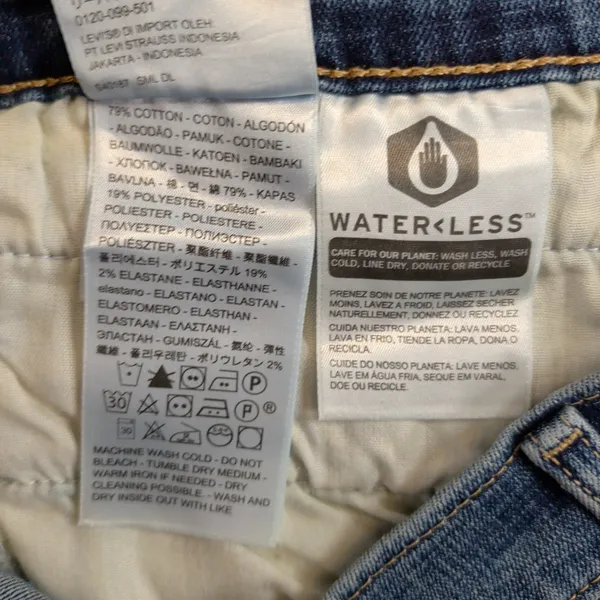 Levis Classic Wide Leg Crop Jeans Womens 16 Medium Wash Blue High Rise - Image 5