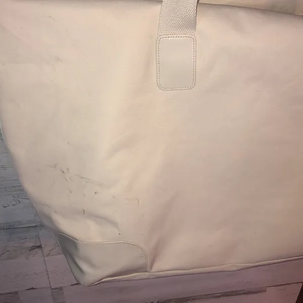 Burberry Frangances Overnight Bag large Burberry bag cream tan color pla…​​ - Image 13