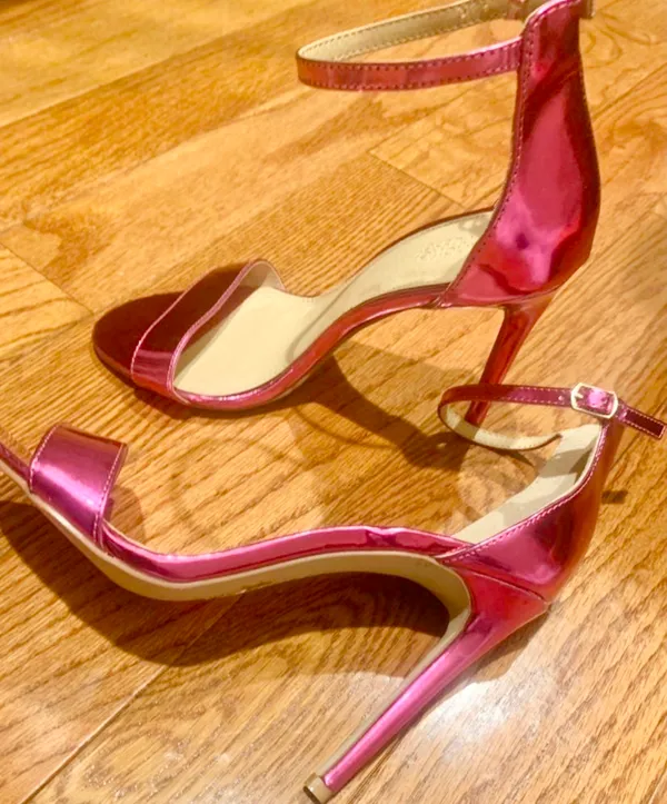 Charlotte Russe Metallic Fuchsia ankle strap Barbiecore Stilettos size 7 - Image 4