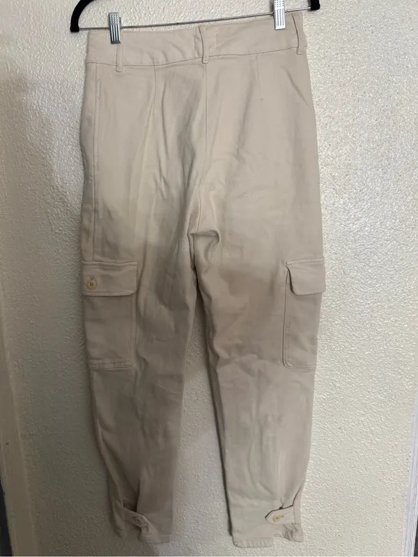 Aritzia Wilfred Free Modern Cargo Pant Cream Straight-Leg Cargo Pants size 4 - Image 4