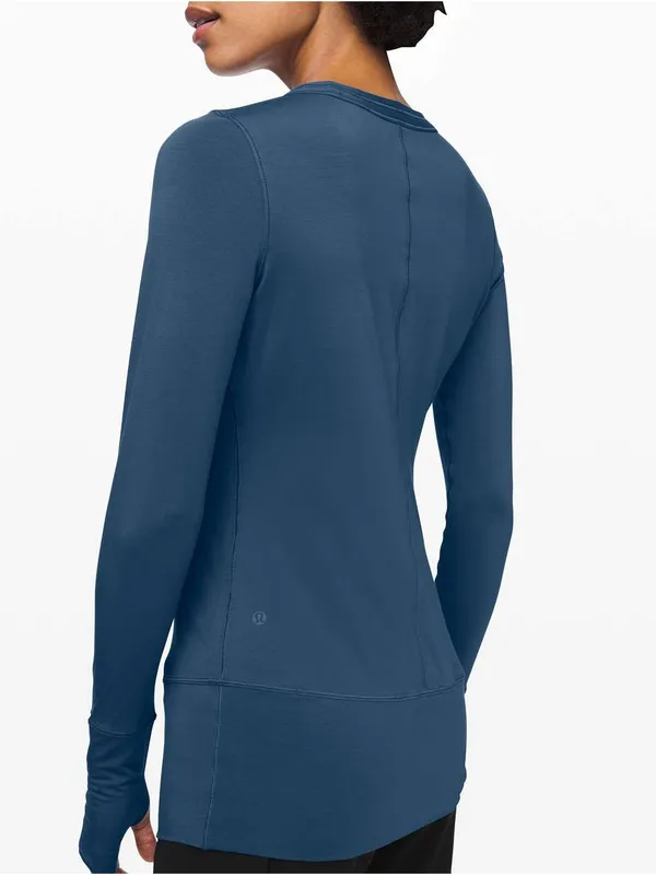 Lululemon Rule the Day Long Sleeve in Code Blue Size 6 Small - Image 2