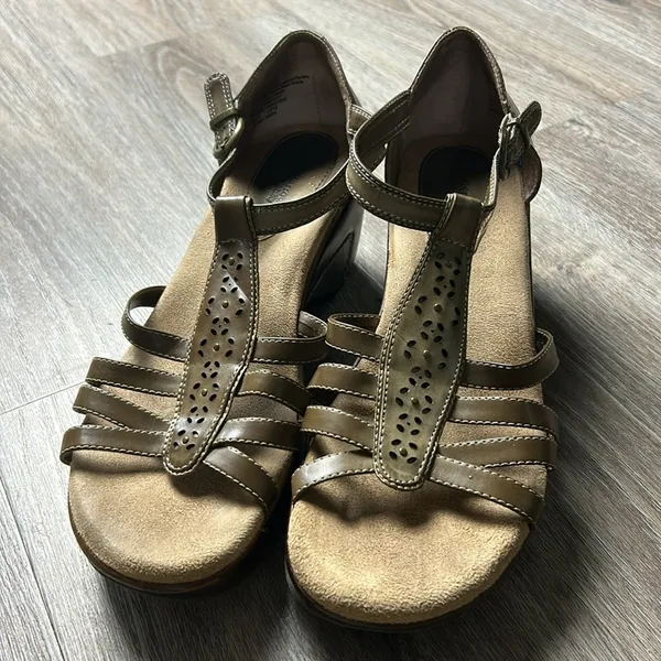 Croft & Barrow Sandals Size 9.5 Medium - Image 9