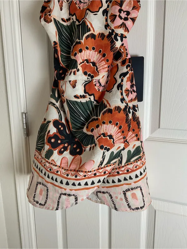NWT Lulus Boho Tropical Floral Halter Mini Dress Size Medium - Image 3