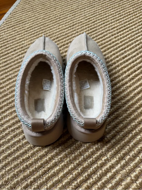 NWOT UGG Women's Tazz II Slippers - Image 7