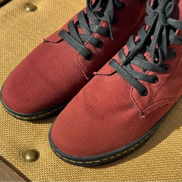 Dr. Martens Maelly Red Canvas Boots Women’s 8 EU 39 UK 6 Lace Up - Image 4