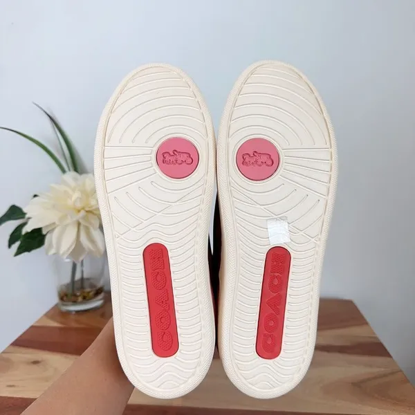 NWT Coach Clip Low Top Sneaker In Rainbow Signature Canvas size‎ US5/EU 35.5 - Image 9