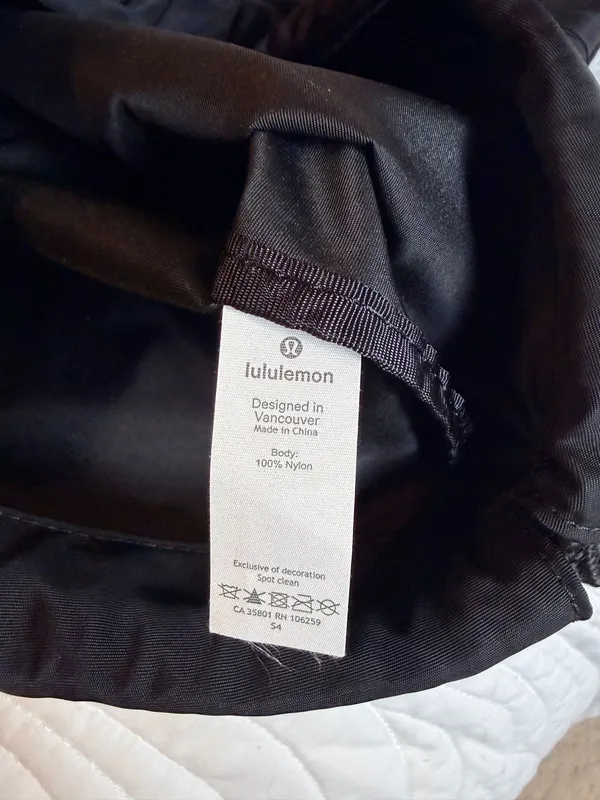 Lululemon Drawstring Bag - Image 4