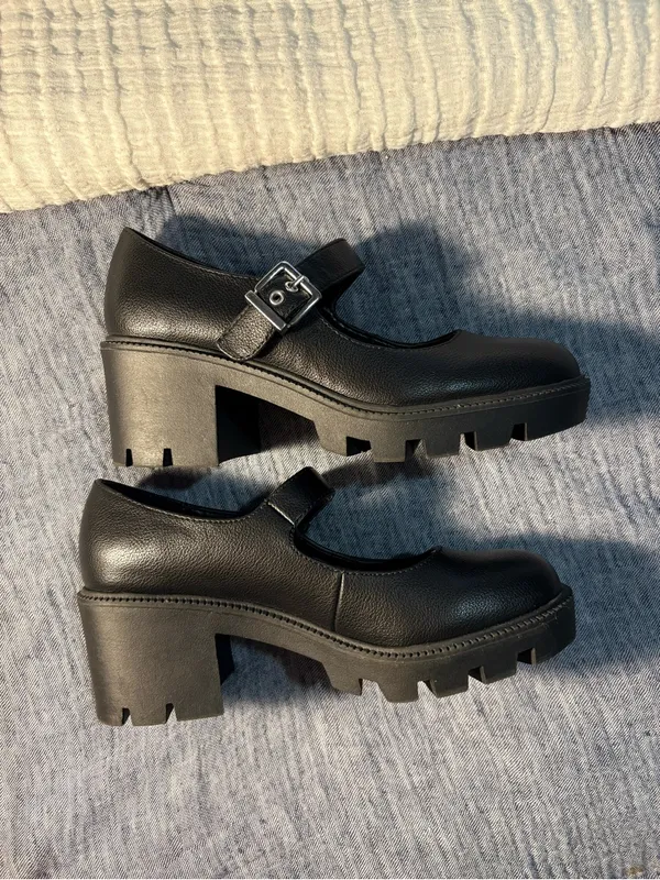 Dolce Vita Black Chunky Mary Jane Platform Heels Size 6 - Image 3