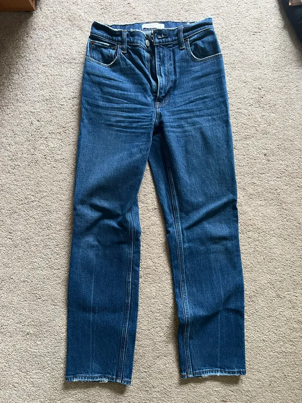 Abercrombie 90s High Rise Jeans - Image 3