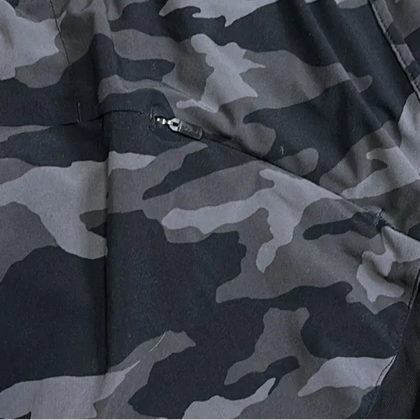 Athleta Racer Run Mid Rise Short 4” Black Camo Size Large - Image 9
