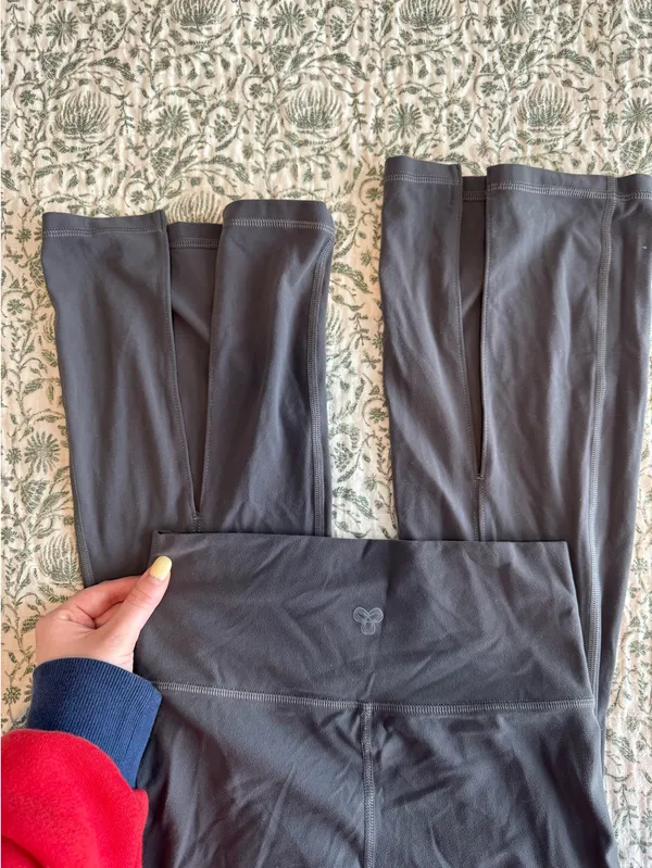 Aritzia TNAaction Pants - Image 2