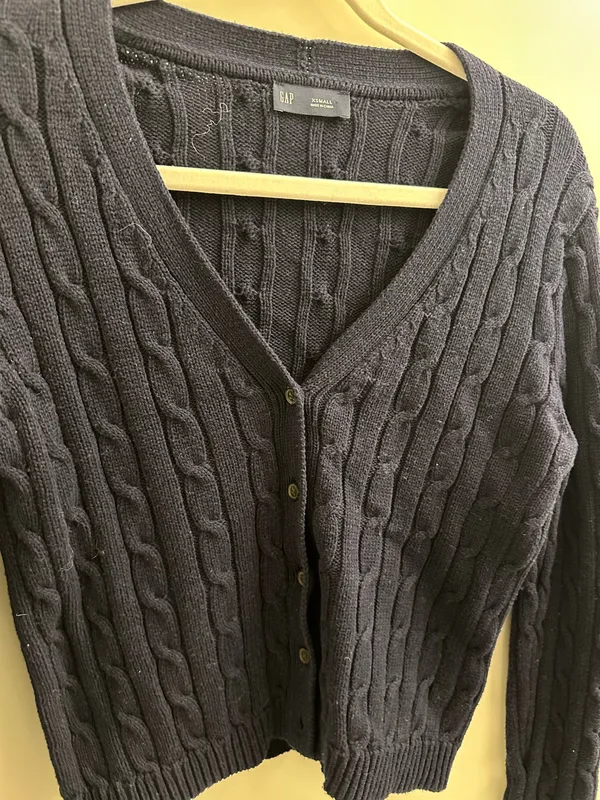 Gap Cable Knit Sweater - Image 3