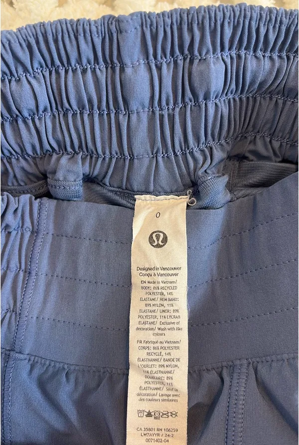 Blue Lululemon Shorts Hotty Hot 2.5" - Image 3