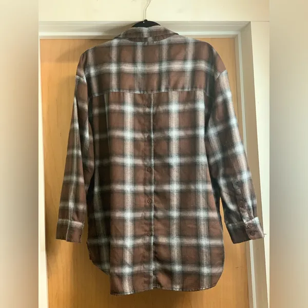 Lola River Plaid Button-Up Shirt - Brown. Size-Large - Image 3