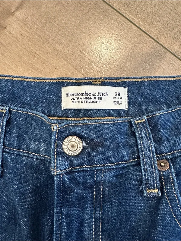 Abercrombie Curve Love Ultra High Rise 90s Straight Jean Sz 29 Regular - Image 7