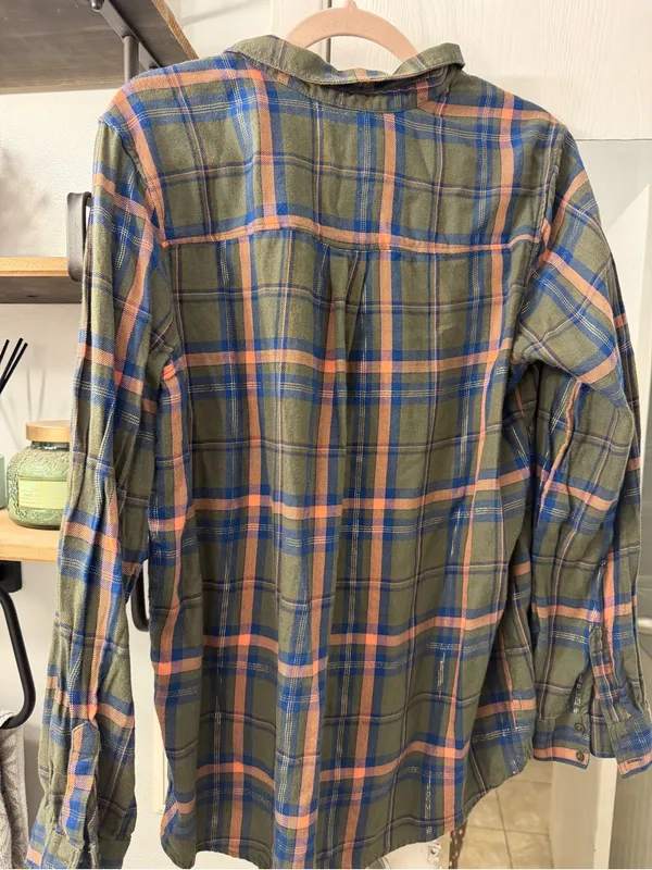 Express Olive Plaid Button-Down Shirt with Blue and Peach Accents - Image 3