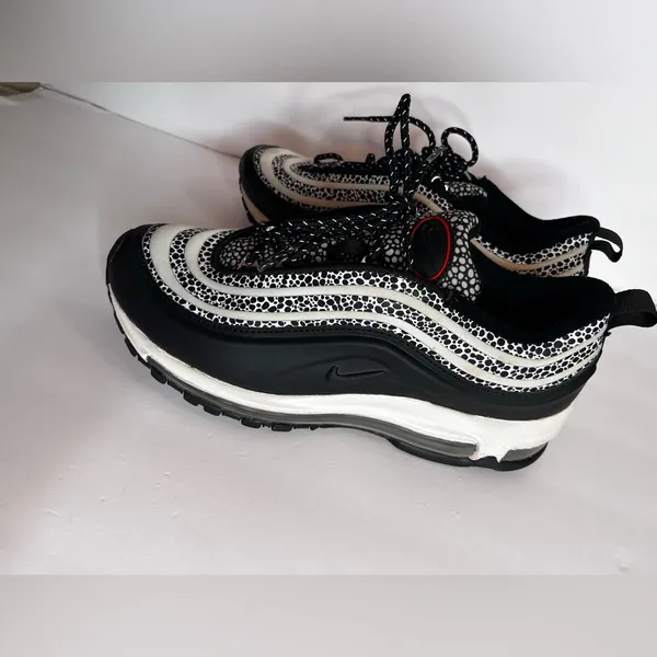 Women Nike air max 97 SE running shoes - Image 5