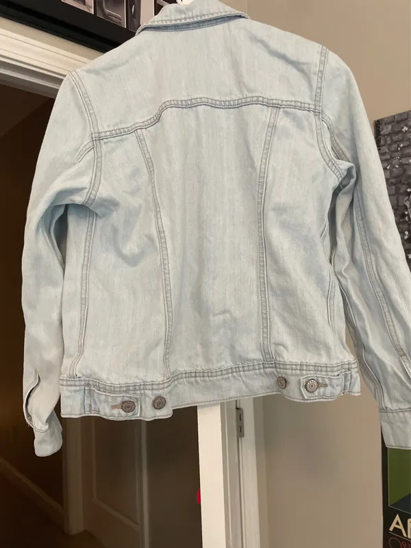 Old Navy Jean jacket - Image 2