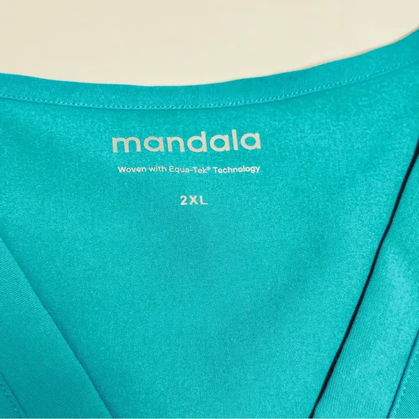 Mandala Teal Scrub Top Women’s 2XL Equa-Tek Stretch V-Neck Medical Workwear - Image 6
