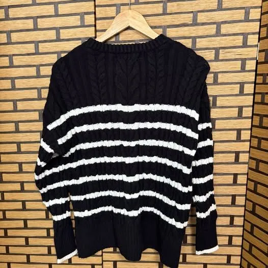 Philosophy Black And White Stripe Cable Knit Sweater Size Small - Image 2