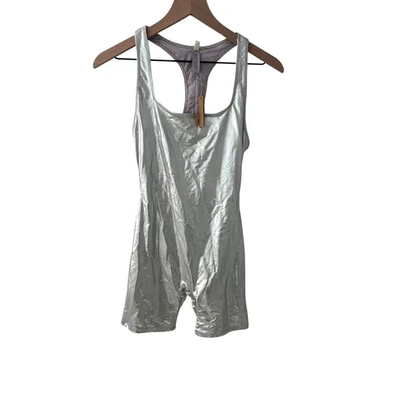 Skims Women Nickel Metallic Swim Cycle Suit NWT Size S ( Sold Out) - Image 4
