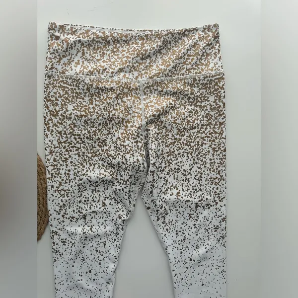 ZYIA White Stay Gold Hi Rise Leggings Sz‎ 8-10 - Image 3