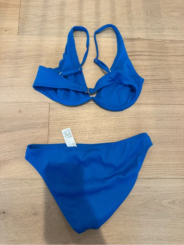 Hollister Blue Ribbed Underwire Bikini Set - Image 4