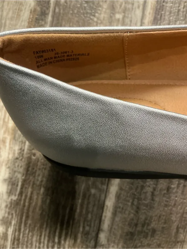 Comfortview Silver Ballet Flat with Silver Metallic Toe Size 10 Wide - Image 12