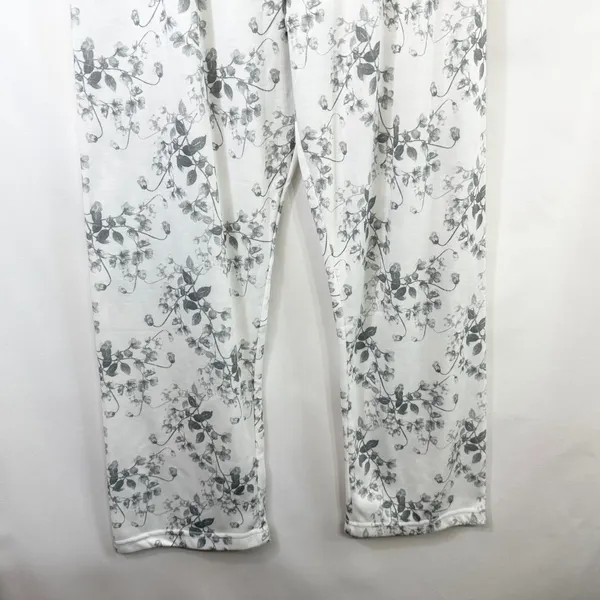 Body Touch Medium Pajama Set‎ White Gray Floral Long Sleeve Lounge Feminine 367 - Image 6