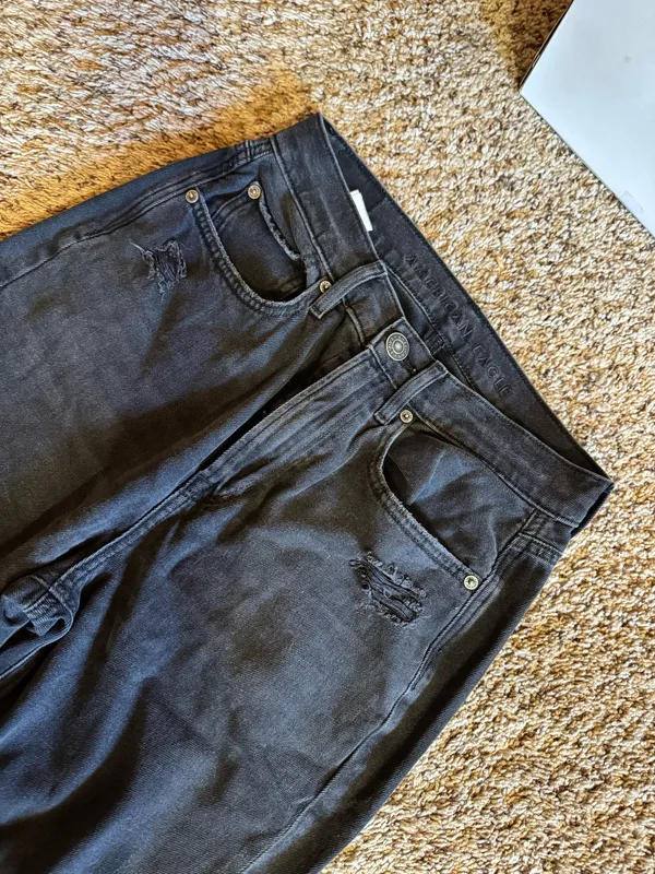 American Eagle Mom Jeans - Image 6