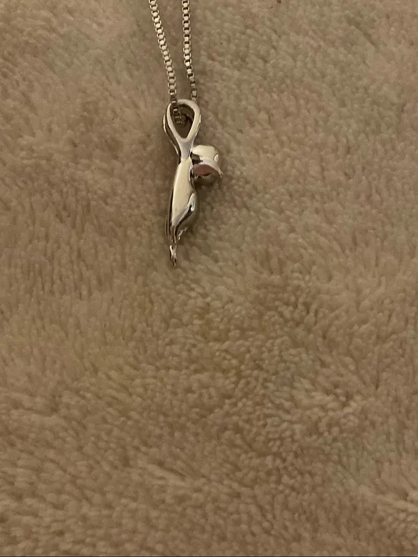 Minimalist Silver Pendant Necklace in Silver - Image 3