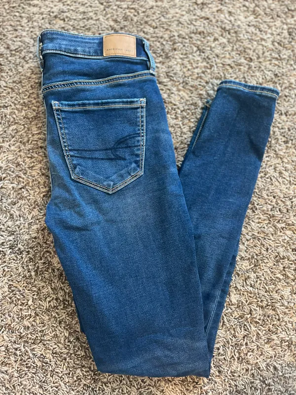 American Eagle Outfitters Ripped Skinnies - Image 2