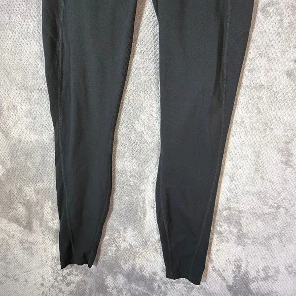 Fabletics Black High Rise 7/8 Leggings Size Small Side Pockets 25” Yoga Pilate - Image 3