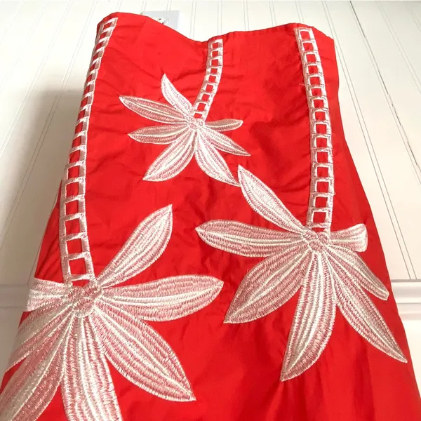 COMMENSE NWTs Embroidered Bow Detail Red Cami Midi Dress size small - Image 6