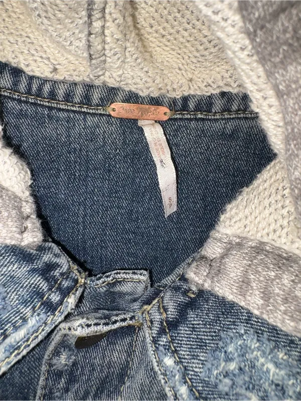 Free People Blue Denim Jacket with Gray Knit Hood & Sleeves - Image 2