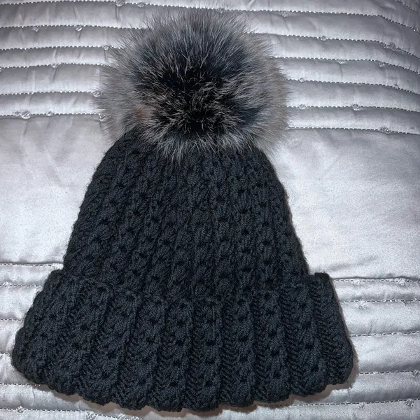 🌟 🧶 Handmade Unisex Black Knitted Beanie Winter Hat - Image 3