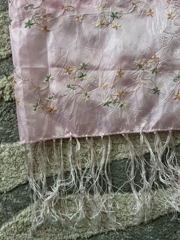 Pink scarf - Image 2