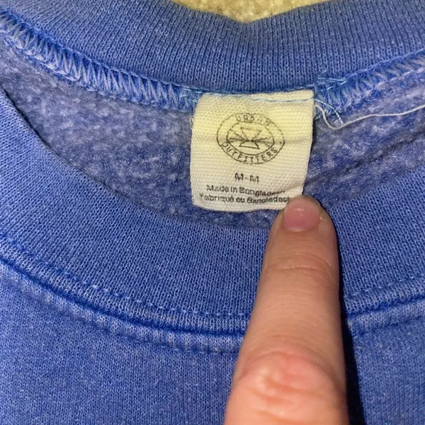 Urban Outfitters crewneck M - Image 3