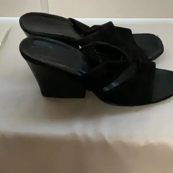 Nicole Black Size 7 - Image 3