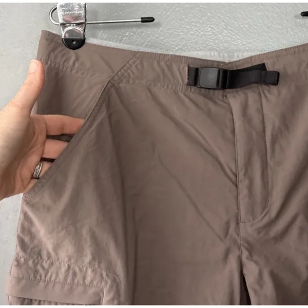 Mountain Hardwear Shorts Womens Size 12 Taupe Hiking Gorpcore Outdoors Belt - Image 4