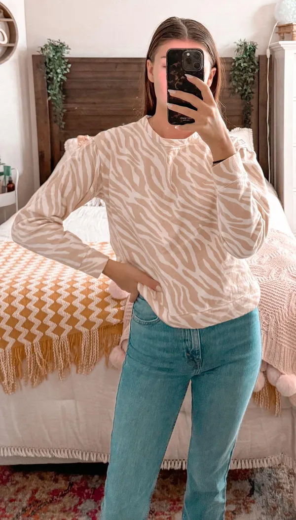 Jasmine & Ginger Tiger Print Comfy Longsleeve - Image 2