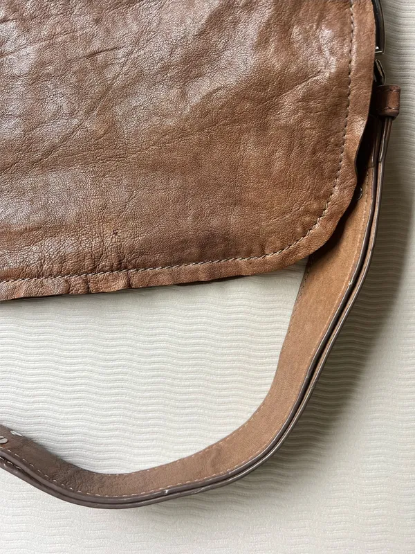 Liebeskind Berlin Woven Fold-Over Crossbody – Distressed Two-Tone Brown - Image 10