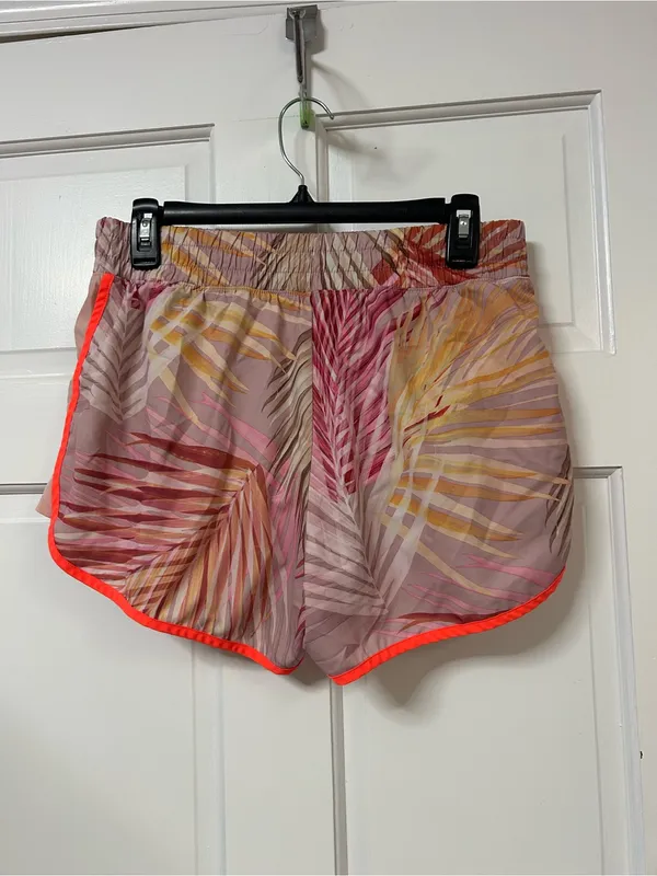 GAP Women's Palm-Print Athletic Shorts with Neon Orange Trim - Image 3