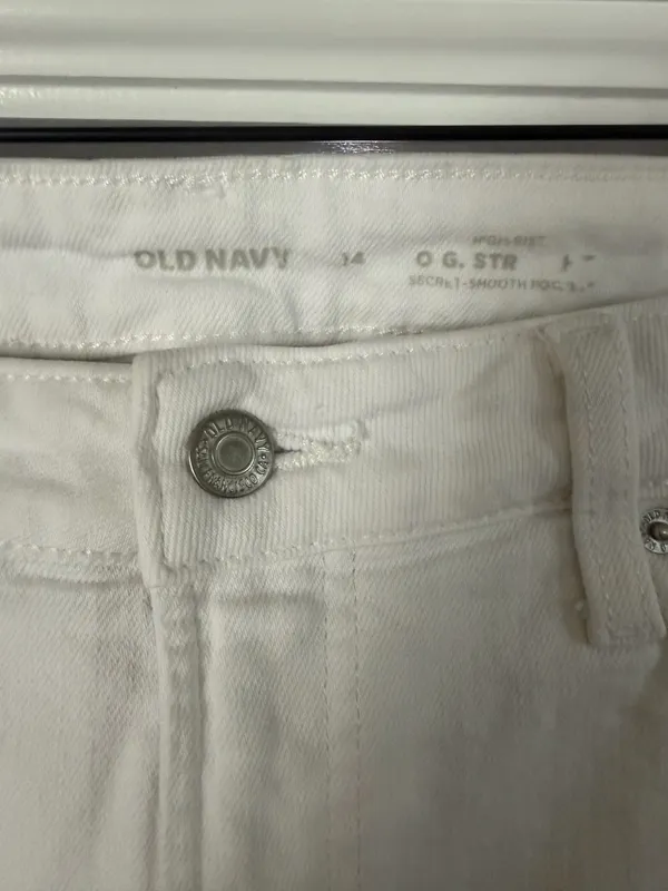 Old Navy Navy Jeans - Image 3