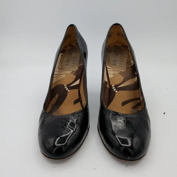 Stuart Weitzman Black Patent Leather Round Toe Block Heel Pump Womens 8.5M EU 39 - Image 3