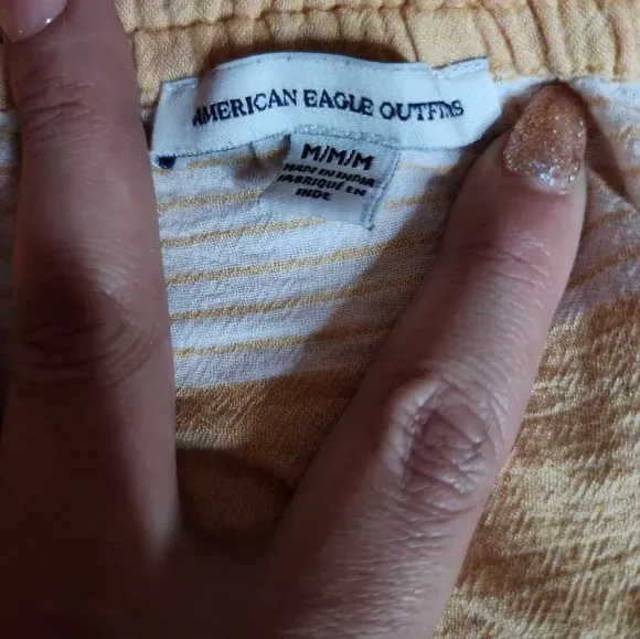 American Eagle Outfitters Off The Shoulder Top Size Medium - Image 3